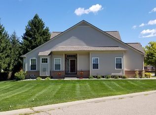 6013 Evergreen Ln, Grand Blanc, MI 48439
