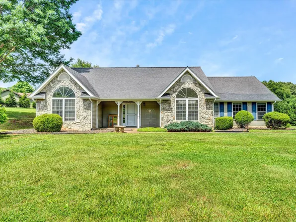 7373 Grassy Hill Rd, Boones Mill, VA 24065