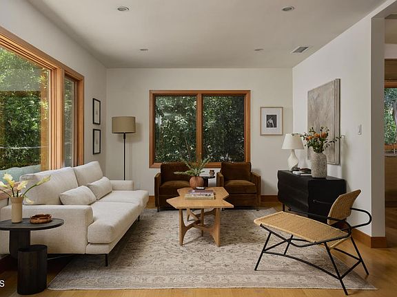 4th image of 9616 Highland Gorge Dr