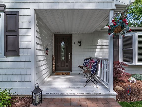 5th image of 7 Deering St