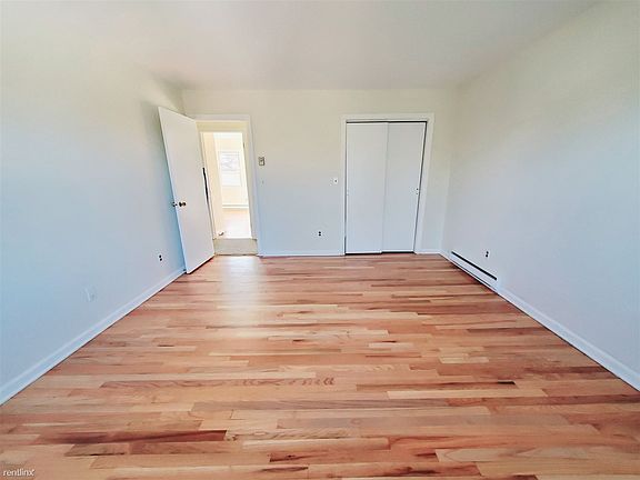 3rd image of 60 Avery St Unit 2