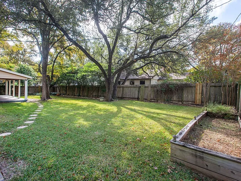 4607 Bridlewood Dr — Photo 30
