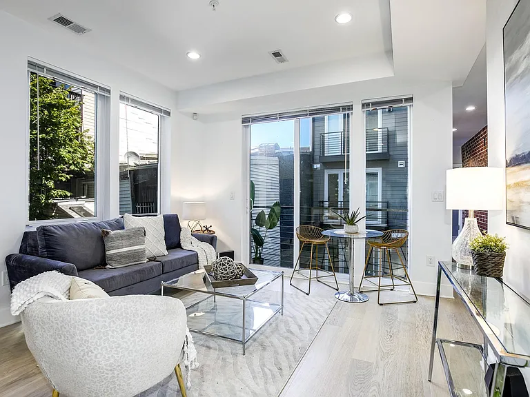4016 Georgia Ave NW #6 — Photo 4
