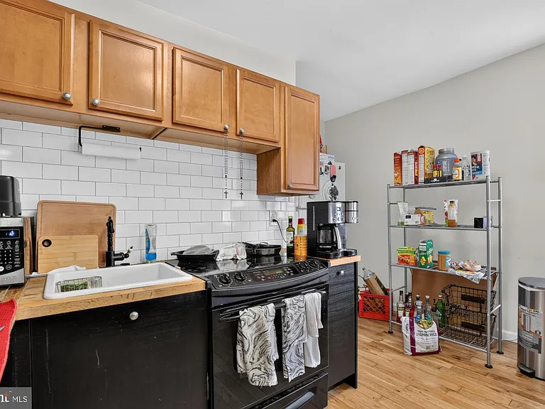 1655 S Bancroft St #2 — Photo 10