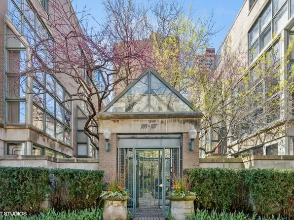107 W Delaware Pl APT H, Chicago, IL 60610