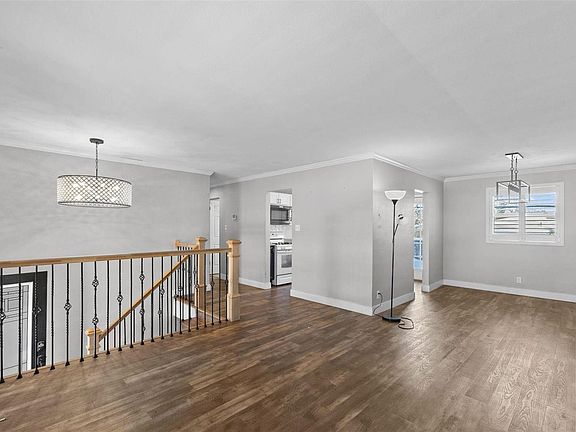 4th image of 3259 Edgewood Ave