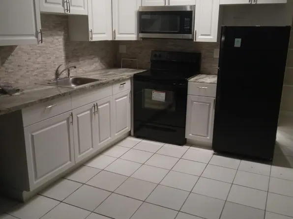 271 NW 177th St, Miami, FL 33169