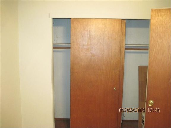 5th image of 344 S Oro Ave