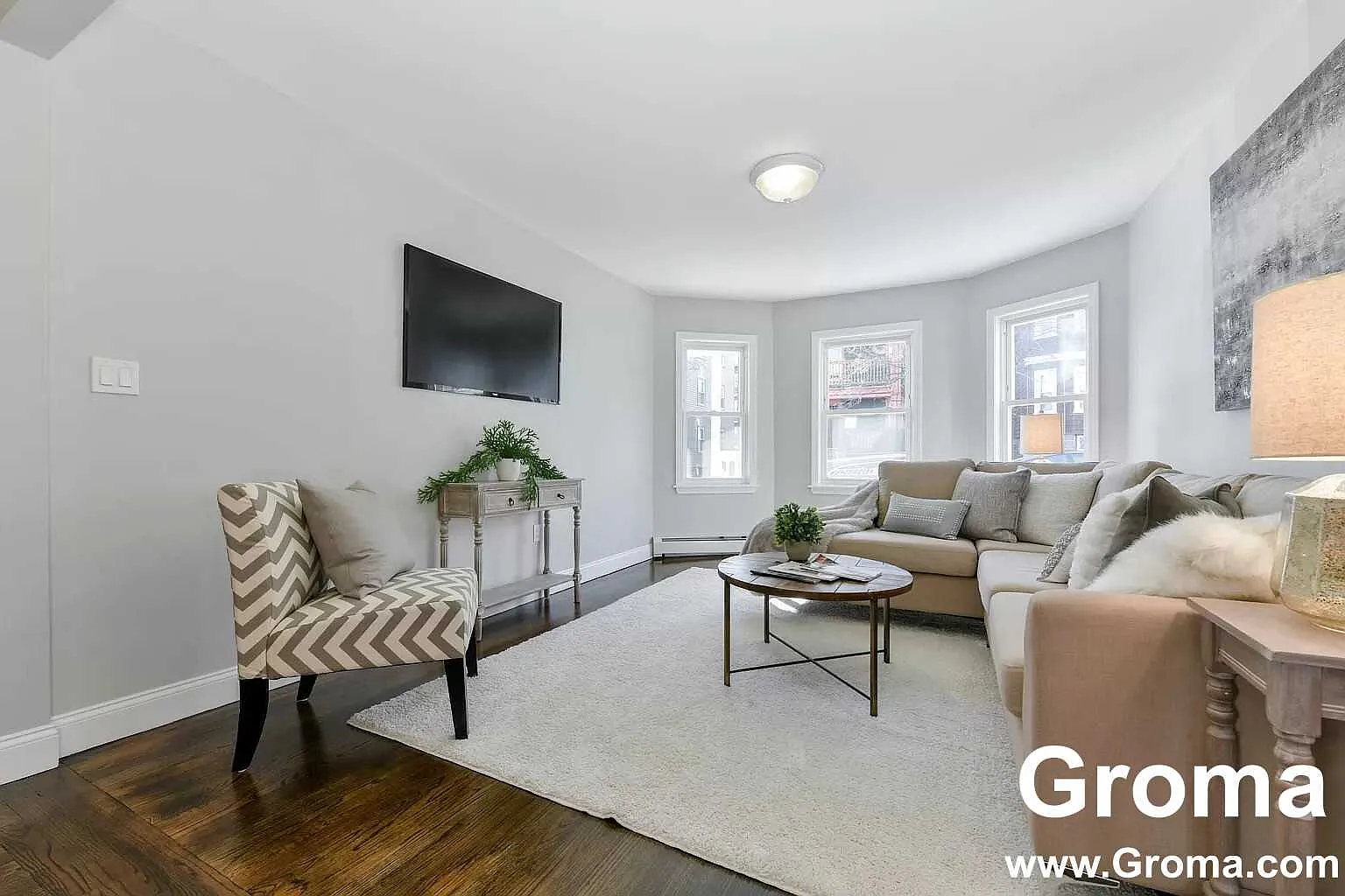 3 bed, $3,500 — Photo 2