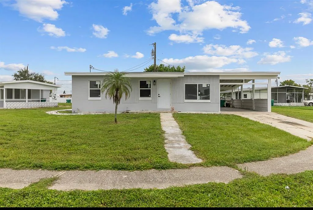 3 bed, 2.0 bath, 1135 sqft, $1,750 — Photo 1