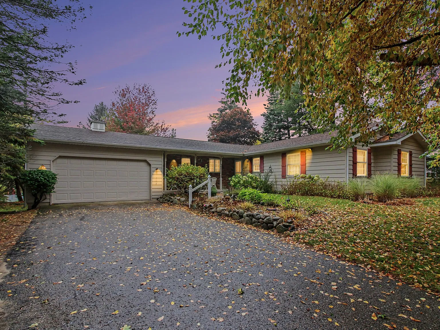3 bed, 1834 sqft, $2,500 — Photo 1