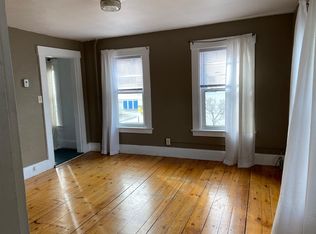 43 6th St #2, Dover, NH 03820