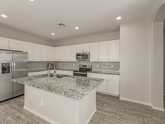 5th image of 2885 W LYMAN Drive