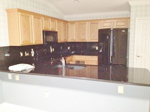 3rd image of 8678 SE 134th St