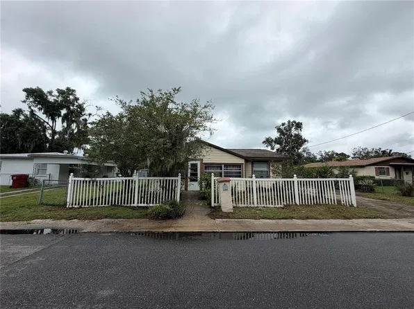 1104 E WARREN STREET, PLANT CITY, FL 33563