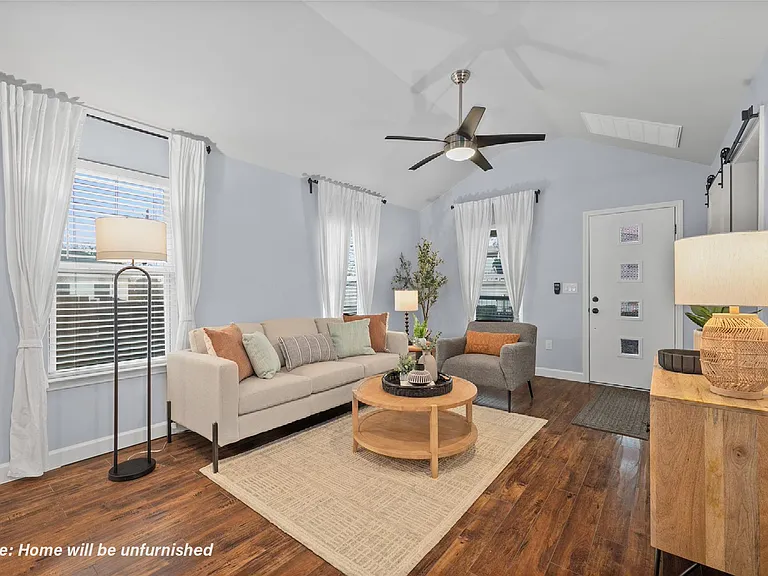 1191 Chicon St — Photo 6