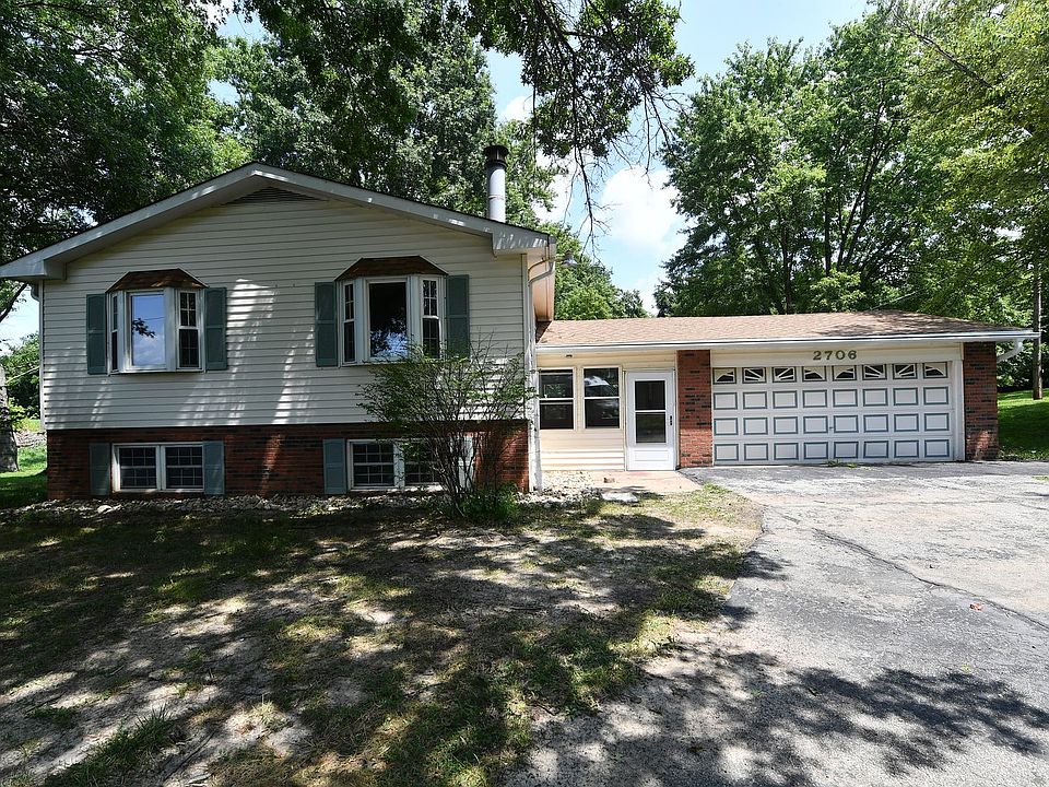 1st image of 2706 Christy Ave