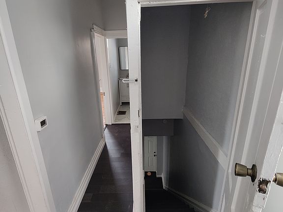 2nd image of 6208 Vermont Ave #B