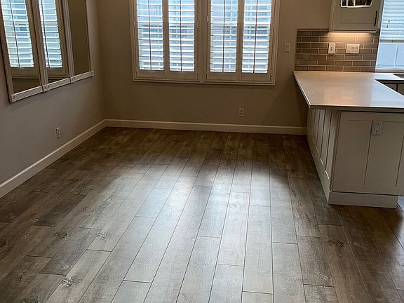 4th image of 15253 Kensington Park Dr