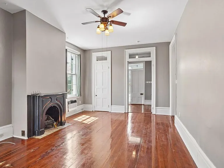 1014 Dumaine St #B — Photo 7