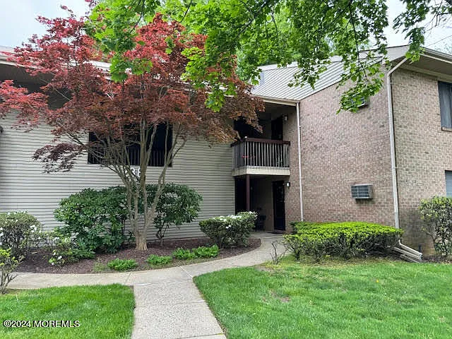 Building Photo - 238 Medford Ct #J