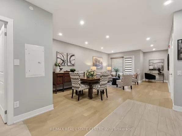 310 Broadway Ave #211, Orangeville, ON L9W 1L3