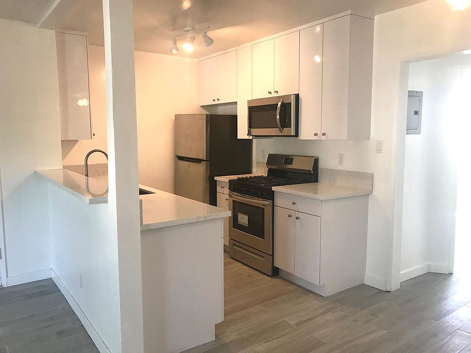 1st image of 1308 Ocean Park Blvd APT 9