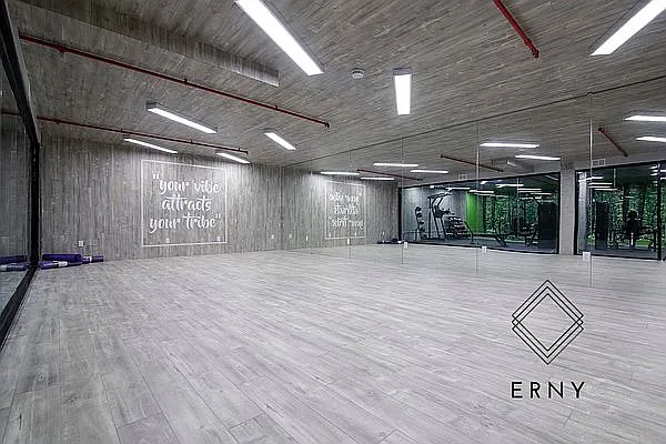 Rented by ERNY LLC | media 36