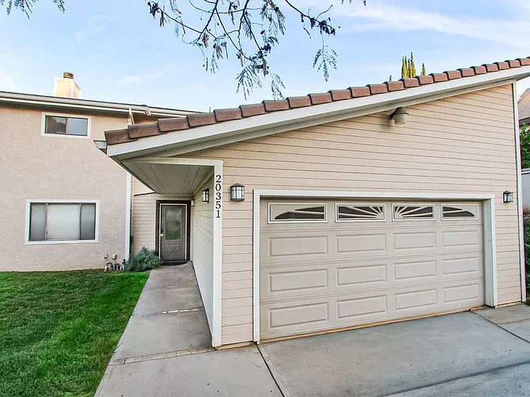 20351 Harvard Way — Photo 41