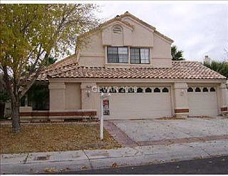 2nd image of 2417 Chatfield Dr