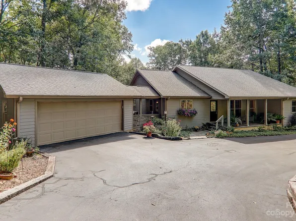 671 Mountain Laurel Dr, Columbus, NC 28722