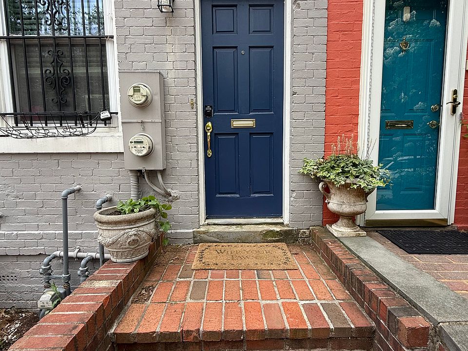 1st image of 1245 Duncan Pl NE
