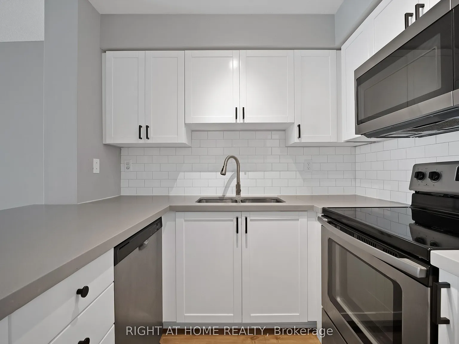 1 bed, $2,550 — Photo 2
