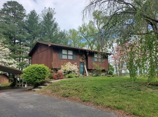 220 Beeler Dr, Tazewell, TN 37879