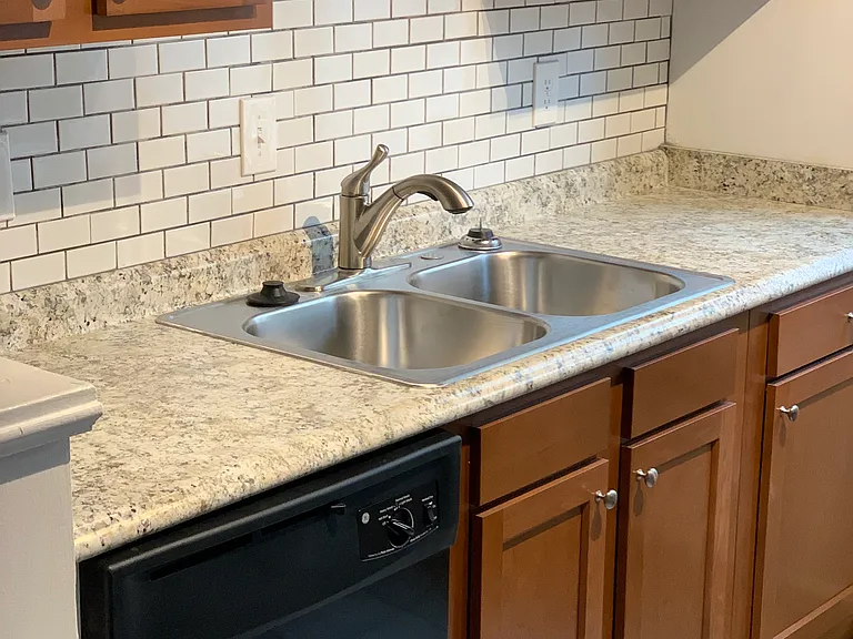 805 Ellison Ave — Photo 6