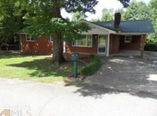 213 Lunsford St, Mount Airy, GA 30563