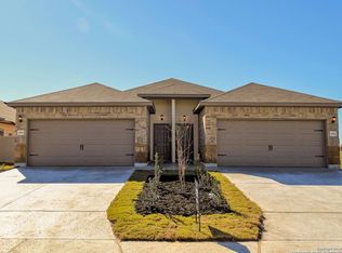 2592 Pahmeyer Rd, New Braunfels, TX 78130