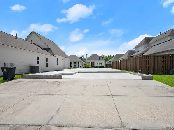 1656 Elm Row Ln, Baton Rouge, LA 70810