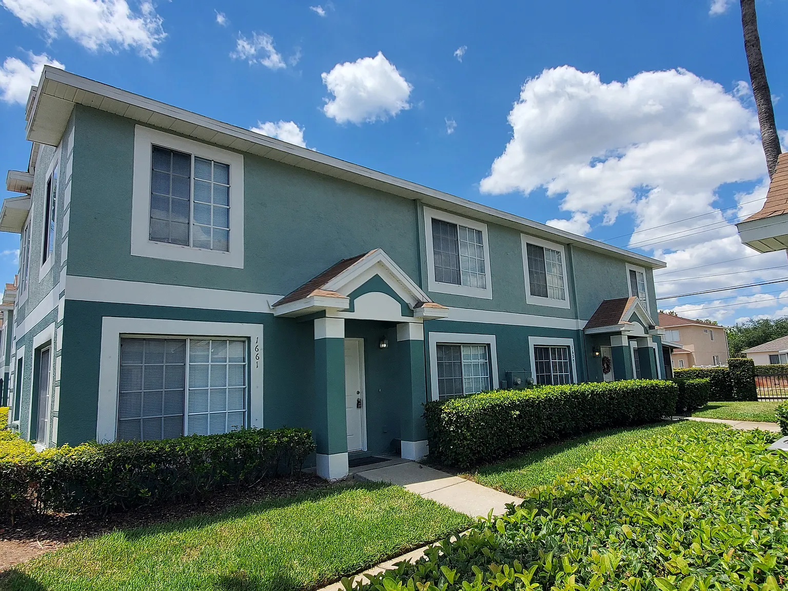 3 bed, 2.5 bath, 1364 sqft, $1,850 — Photo 1