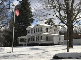 11 Perkins Pond Rd, Beach Lake, PA 18405