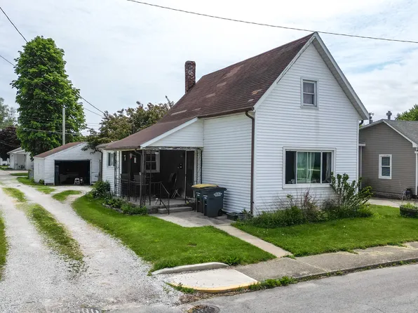 115 3rd St, Tipton, IN 46072