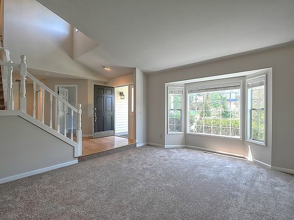3rd image of 2680 Elm Dr