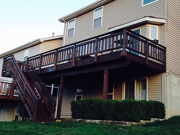3rd image of 3031 Andover Manor Dr
