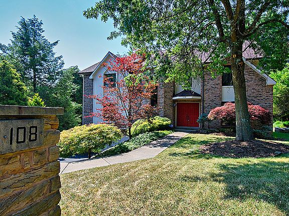 2nd image of 108 Bentley Dr