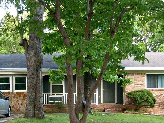 5th image of 1542 Tanglewood Way NW