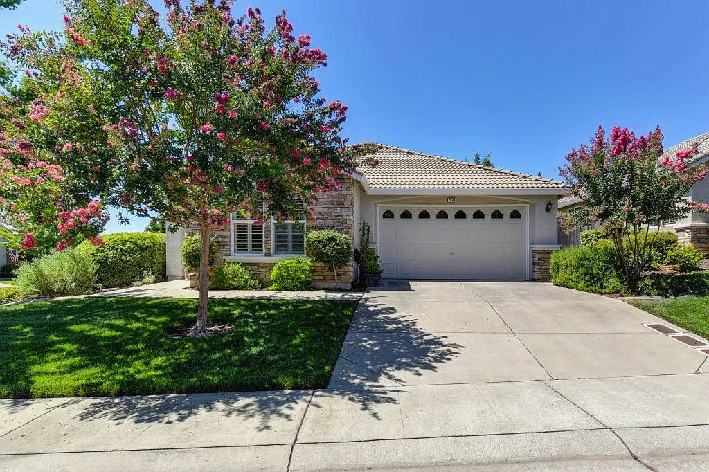 7538 Doe Spring Way photo 1