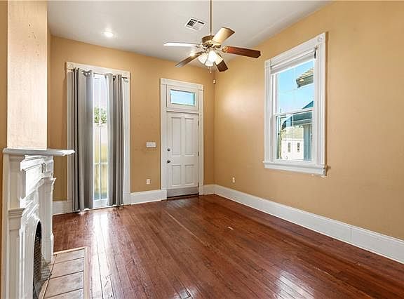 4th image of 3922 Cleveland Ave #A