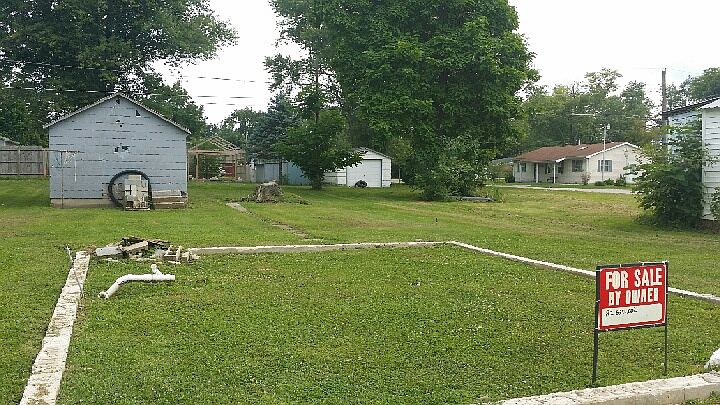 1st image of 204 E Grissom Ave