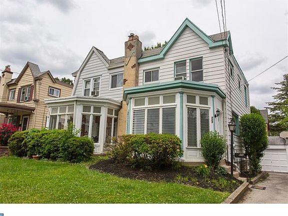 2nd image of 909 Anderson Ave