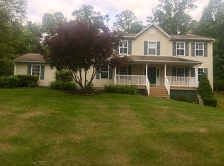 204 Jocks Dr, Westminster, MD 21157